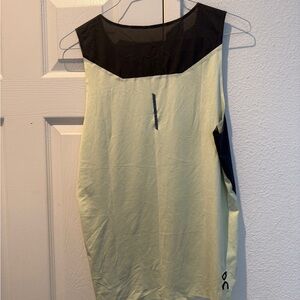 On Running Performance Tank Top Singlet